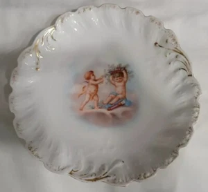 Plato de porcelana Limoges Francia querubines ángeles 6,5" de ancho - Imagen 1 de 5