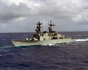 US Navy DD-984 USS Leftwich Destroyer 1979-1998 Foto (8" x 10") - Bild 1 von 1