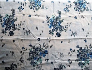 Stoff blau Blumen auf weiß Polyester Kleidung Bluse 1 Stück 1,8 Yards x WOF - Bild 1 von 2