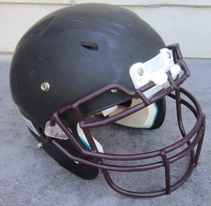 SCHUTT AIR ADVANTAGE Youth FOOTBALL HELMET with FACE MASK Small 2016 - Picture 1 of 11