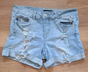 Pantalones Cortos Judy Blue Para Mujer Azul Jean Elastizados Puño Envejecido Medianos JB1527 - Imagen 1 de 12