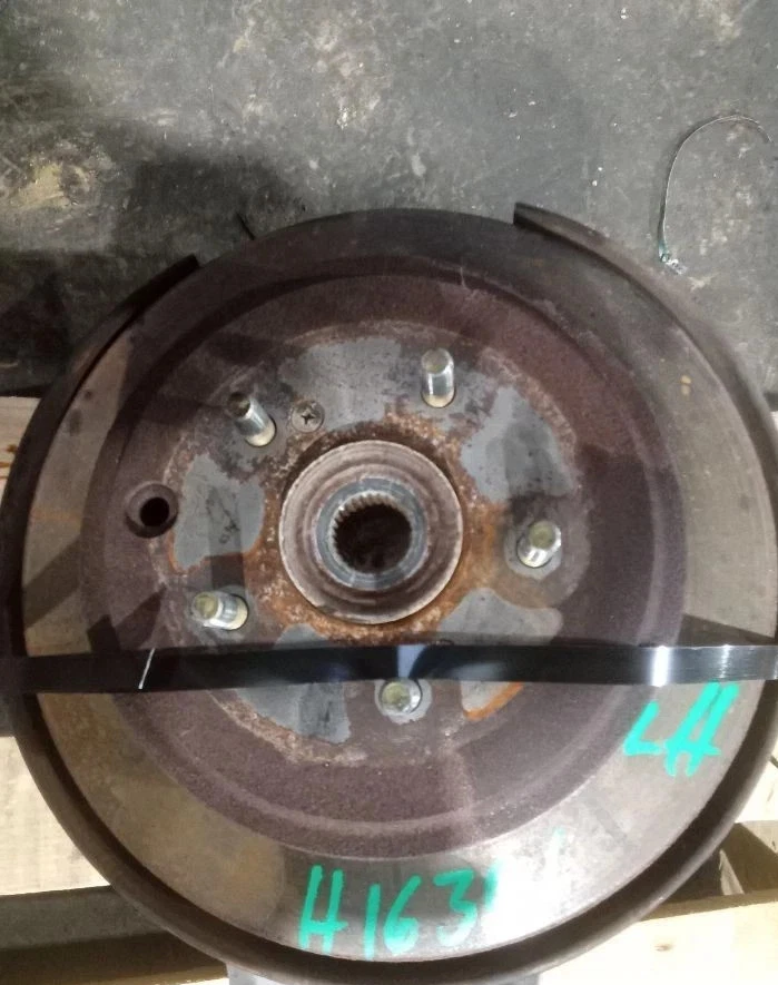 2001-2006 Acura MDX Driver Left Rear Knuckle/Stub OEM - Image 1 of 1