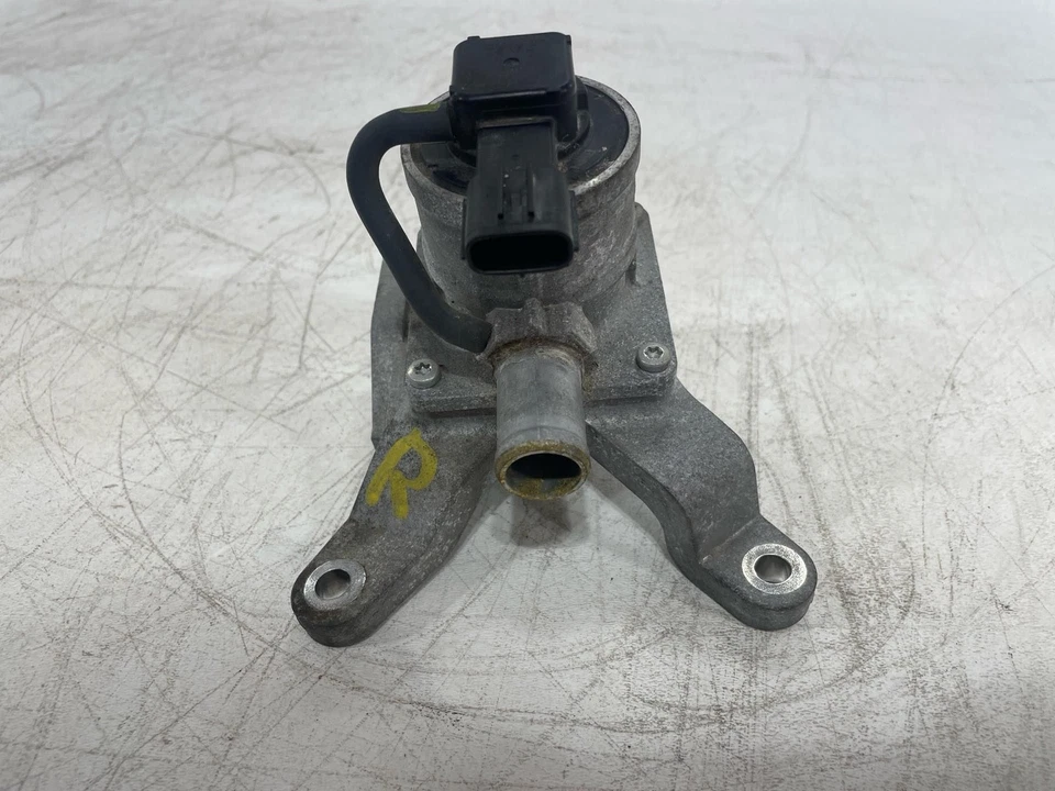 Válvula de control de emisiones derecha para TOYOTA 4RUNNER 4,0 L DIESTRO 14-24 25701-31014 FABRICANTE DE EQUIPOS ORIGINALES Foto 1 de 4