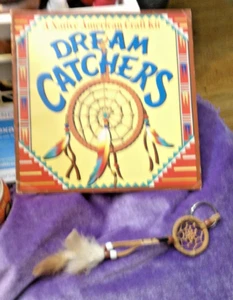 DREAM CATCHERS BOOK AND KEYCHAIN FREE SHIPPING - Picture 1 of 1