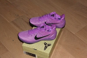 Kobe A.D. Purple Stardust NUOVO con scatola 2017 Uomo Taglia 13 - Spedizione veloce - Foto 1 di 9