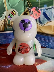 DISNEY Vinylmation 3" Park Set 1 2011 White Icons Park Rides Characters  - Picture 1 of 3