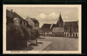Stavenhagen i. M., Ansichtskarte, Markt mit Rathaus  - Picture 1 of 2