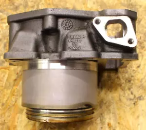 Aprilia Shiver 750 2010 2011 2012 2013 2014 2015 2016 engine cylinder piston - Picture 1 of 9