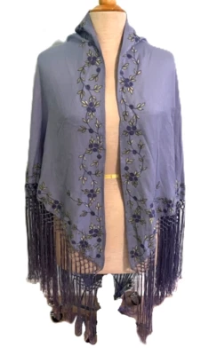 Lord and Taylor Floral Flecos Bufanda Envolvente Mantón Lavanda Bordado Púrpura Foto 1 de 4
