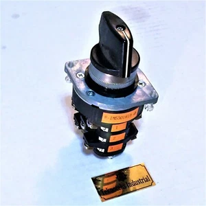FUJI ELECTRIC RC 310-1  /  F-1M5301H1B  ROTARY SELECTOR / COMMUTATOR  SWITCH  - Picture 1 of 5
