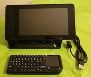 Raspberry PI 7 Touchscreen Display W/RIII Mini X1 Wireless Keyboard & Angle Base - Picture 1 of 8