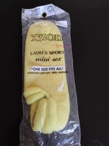 Vintage New Izod Ladies Sport Heel Hugger Mini-Sox one size fits all Yellow - Picture 1 of 1