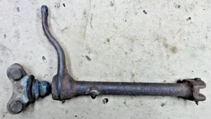 1948 - 1952 Ford Truck CLUTCH RELEASE EQUALIZER SHAFT BRACKET Original F1 F2 F3 - Picture 1 of 12