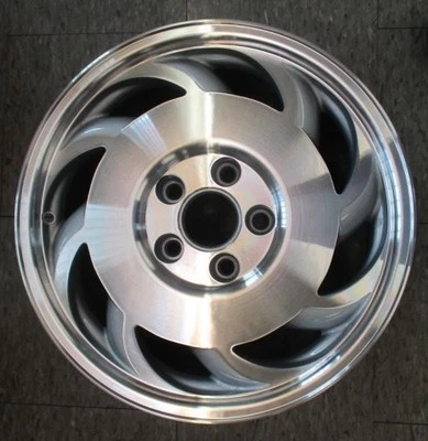93-96 CORVETTE C4 RIGHT REAR WHEEL SAWTOOTH 17X9.5 FACTORY REFINISH - Image 1 of 4