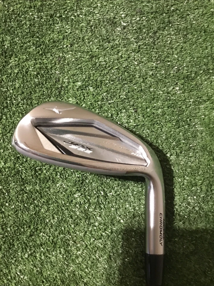 Mizuno Ladies JPX 923 Hot Metal HL Nickel Gap Wedge (GW) LA GOLF Graphite (35”) - Image 1 of 4