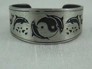 Zik Zok TM & C Dolphin Yin Yang Pewter Cuff Bracelet 6" Black Enamel Dolphins - Picture 1 of 11