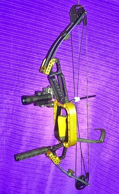 *1 of a Kind* Hi-Tec Gyro-Tec Bow 40-50 LBS 27”-30” DL with Accessories - Image 1 of 4