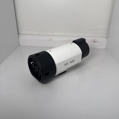 Type 1 to Type 2 EV Adapter 32a 250V US to EU Standard Car Charger - Image 1 of 2