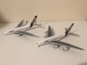 1/400 Dragon - Airbus A380 + A380F - In A380 / A380F Livery - Industries Livery - Picture 1 of 11
