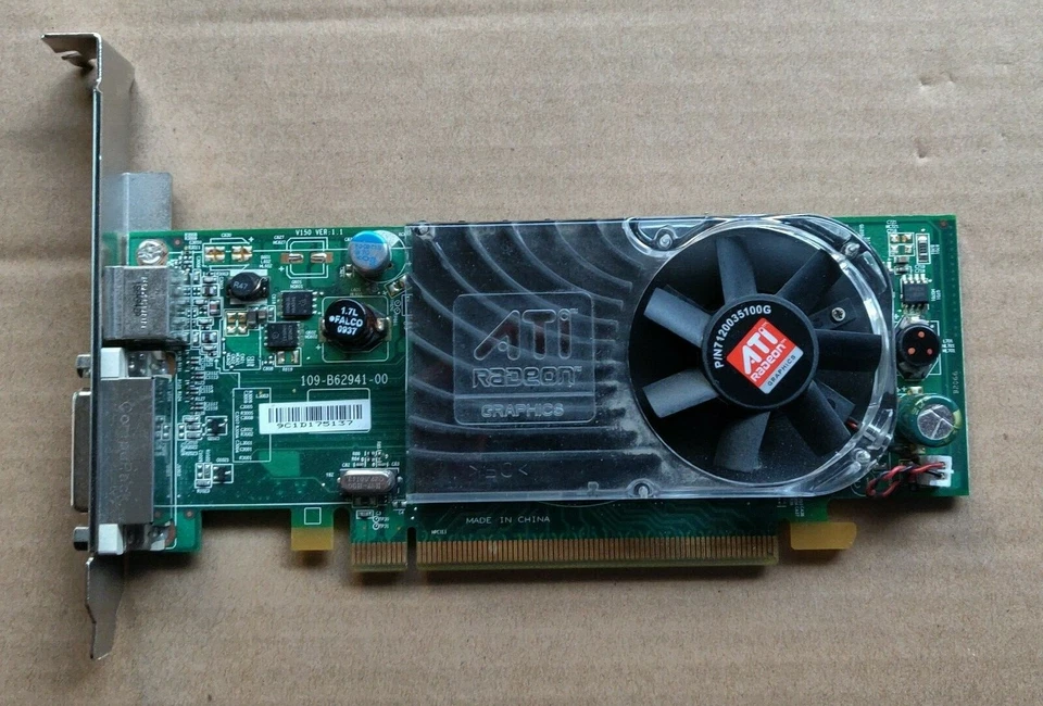 ATI Radeon HD 3450 PCIe x16 Graphics Card (ATI-102-B62902-B) (DMS-59) - Image 1 of 1