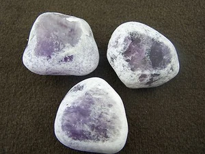 Amethyst Fensterkiesel Emu-Ei Abrollsteine Emma-Eier einseitig poliert 5x4 cm - Bild 1 von 3