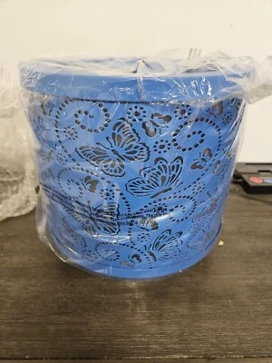 Fuente de mesa mariposa iluminada niña al lado azul nueva  Foto 1 de 3