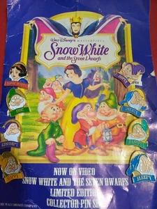Walt Disney Snow White And The Seven Dwarfs 8PCS Collectors Pin Set Vintage 1994 - Picture 1 of 1