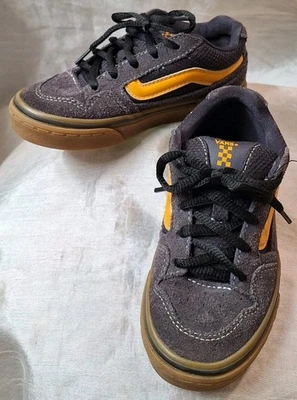 Tênis VANS Caldron Youth Boys tamanho 12 preto com cadarço camurça azul marinho/amarelo - Imagem 1 de 4