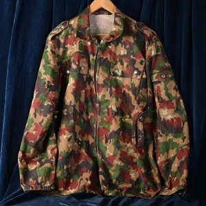 Chaqueta Camuflada Alpenflage Militar Ejército Suizo T 84 / 85 - Picture 1 of 3