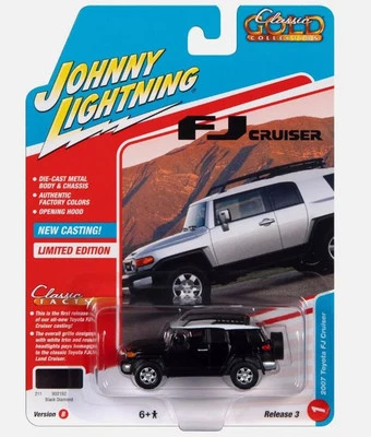 JOHNNY LIGHTNING - Voiture sous blister de la série CLASSIC GOLD - TOYOTA FJ ... - Photo 1/3