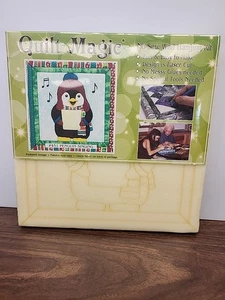 Kit de diversión de invierno Quilt Magic No Sew #451 ~ Kit de pingüino incluye tela precortada NUEVO - Imagen 1 de 3