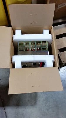 Unidad de interfaz de CC Alpha Genasys 7500 Foto 1 de 4