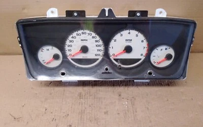 Dodge Neon 2003 2,0 L ATOD tracción delantera velocímetro ID- P04671806AJ tiene 48.831 millas Foto 1 de 4