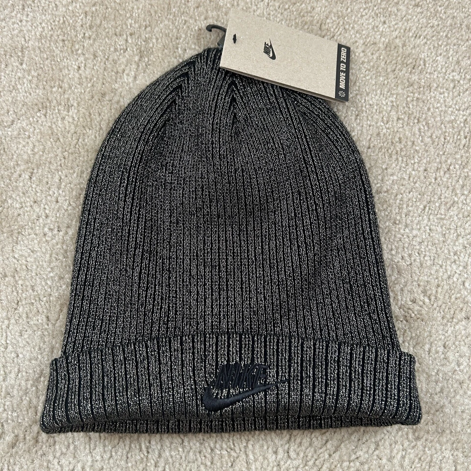 Nike Peak Beanie Black Gold Metallic One Size FJ8687-010