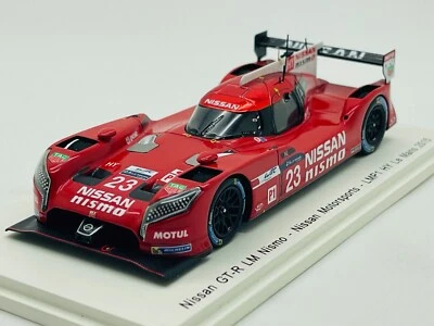 SPARK S4642 NISSAN GT-R LM Nismo n°23 Le Mans 2015 1.43 - Photo 1/4