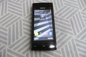 Handy Nokia X6-00. - Bild 1 von 10