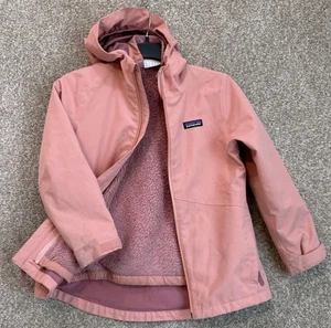 Patagonia Mädchen Größe Small 7-8 4-in-1 Alltagsjacke durchgehender Reißverschluss pink 68040 - Bild 1 von 24