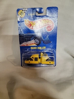 1992 Hot Wheels Road Roller No 55 w speed points   - Image 1 of 4