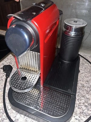 Krups Nespresso Citiz  & Milk, XN7106, Nespressomaschine, kleiner Defekt - Bild 1 von 4