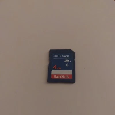 Sandisk 4GB SD Card SDHC Memory Card  4 GB Standard SD Card - Blue Class 4 - Image 1 of 2