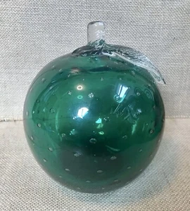 Green Apple Paperweight Hand Blown Art Glass Controlled Bubbles Cottage Core - Picture 1 of 10