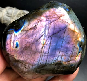 378g AAA+++Madagascar Purple Labradorite natural crystal polishing stone Z943 - Picture 1 of 7