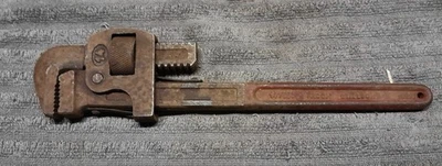 ANCIENNE CLE A MOLETTE  OUTIL DE GARAGE ??         Marque Facom - Photo 1/3