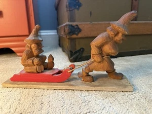 Gnomes Woman Pulling Man On Sled Man Missing A Foot - Picture 1 of 5