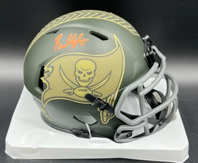 Minicasco Beckett BAS firmado por Baker Mayfield autografiado Tampa Bay Salute 4 Foto 1 de 2