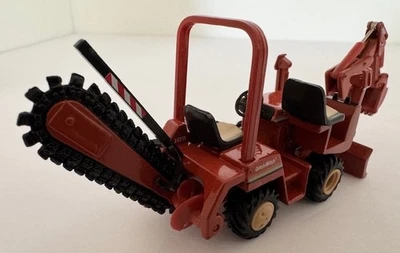 1:43 Ditch Witch 3500 With A222 Backhoe By Ertl     Great with 1:50 Scale - Image 1 of 4