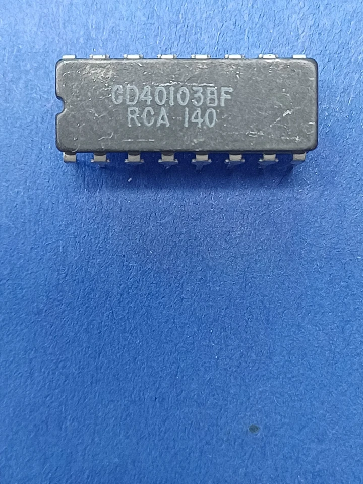 CD40103 RCA Keramik - Image 1 of 1