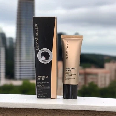 bareMinerals Complexion Rescue Tinted Moisturizer SPF 30 Shade: GINGER 06 - 35ml - Image 1 of 4