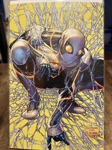 AMAZING SPIDER-MAN #62 ‐ FRANKIE'S COMICS EXCLUSIVE TYLER KIRKHAM YELLOW VIRGIN - Picture 1 of 5