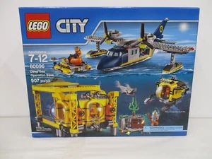 LEGO CITY SERIES DEEP SEA OPERATION BASE RETIRED SEALED SET #60096 907 PCS - Picture 1 of 6